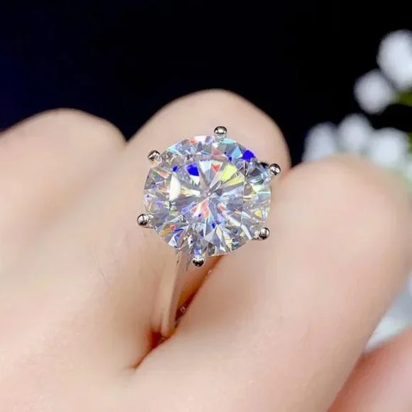 Certified 4ct. t.w. Moissanite Diamond Solitaire 10K White Gold Wedding Ring NEW - Picture 1 of 12